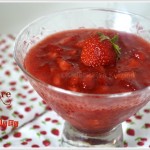 Présentation du tartare de fraises bio pour un dessert frais et de saison